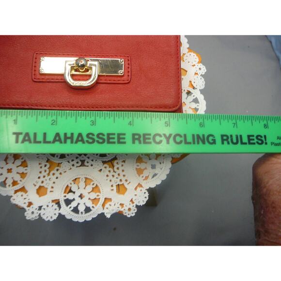 DKNY Red 100% Leather Card Wallet - Picture 6 of 10